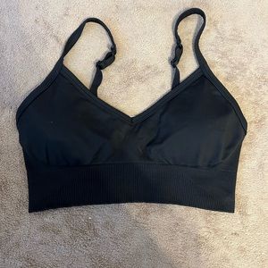 Lululemon bra size 6